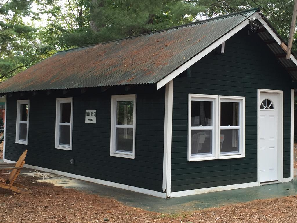 The Elms Waterfront Cottages Lake Luzerne Exterior photo