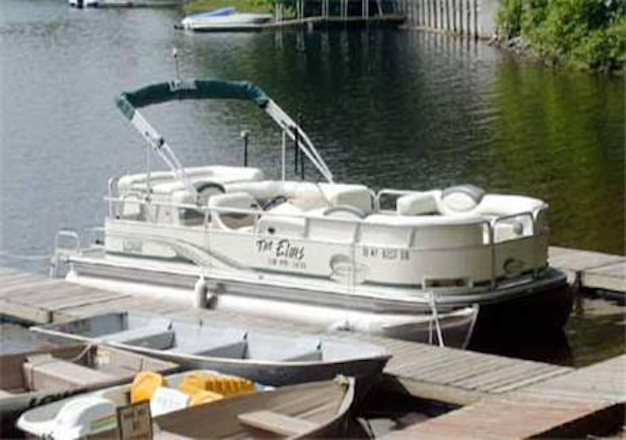 The Elms Waterfront Cottages Lake Luzerne Exterior photo